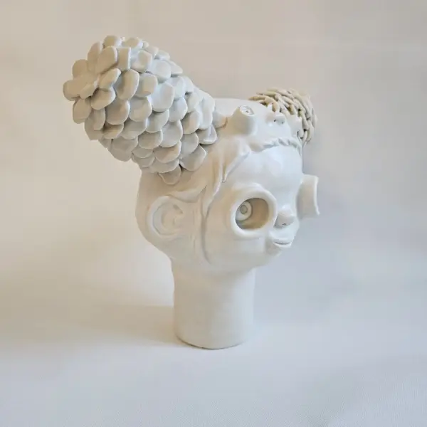 céramique, tête avec lunettes